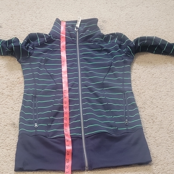 Lululemon Asana Jacket Size 6 Blue Green Stripped Full Zip Thumb Hole Yoga women - Picture 13 of 15